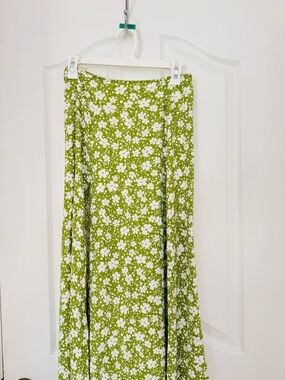 🍒Reformation Zoe Midi Skirt in Tempo